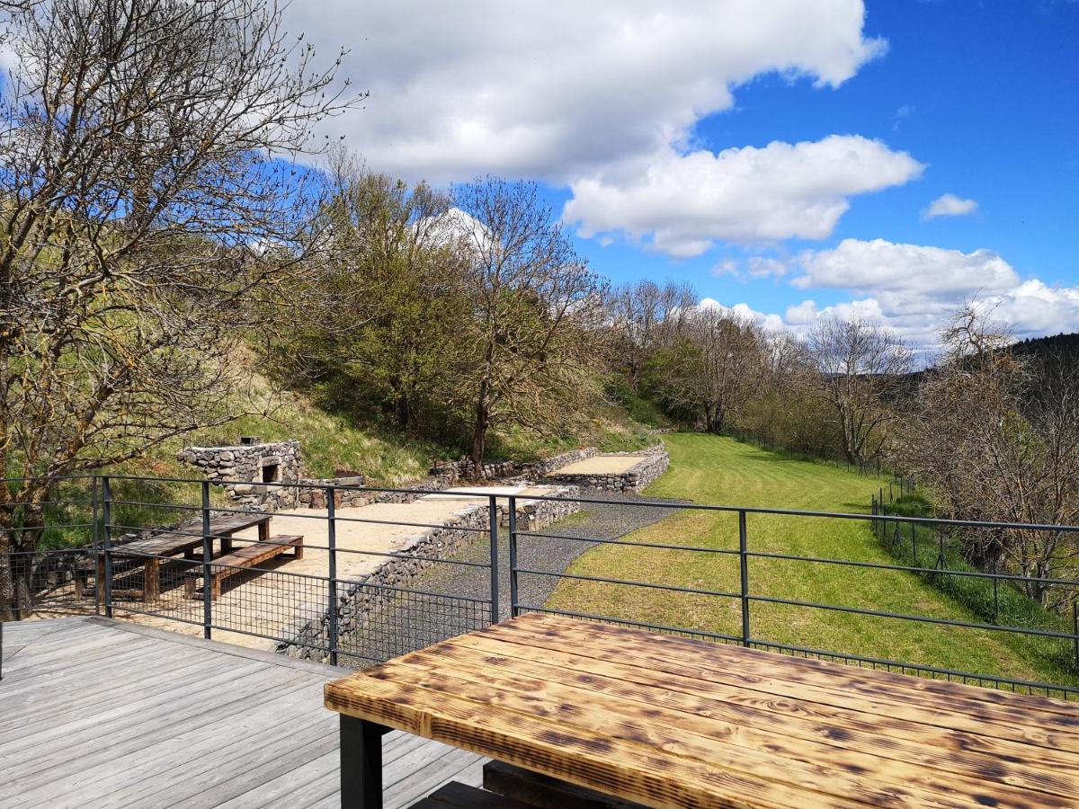 Arlempdes Maison D'Architecte En Pleine Nature מראה חיצוני תמונה