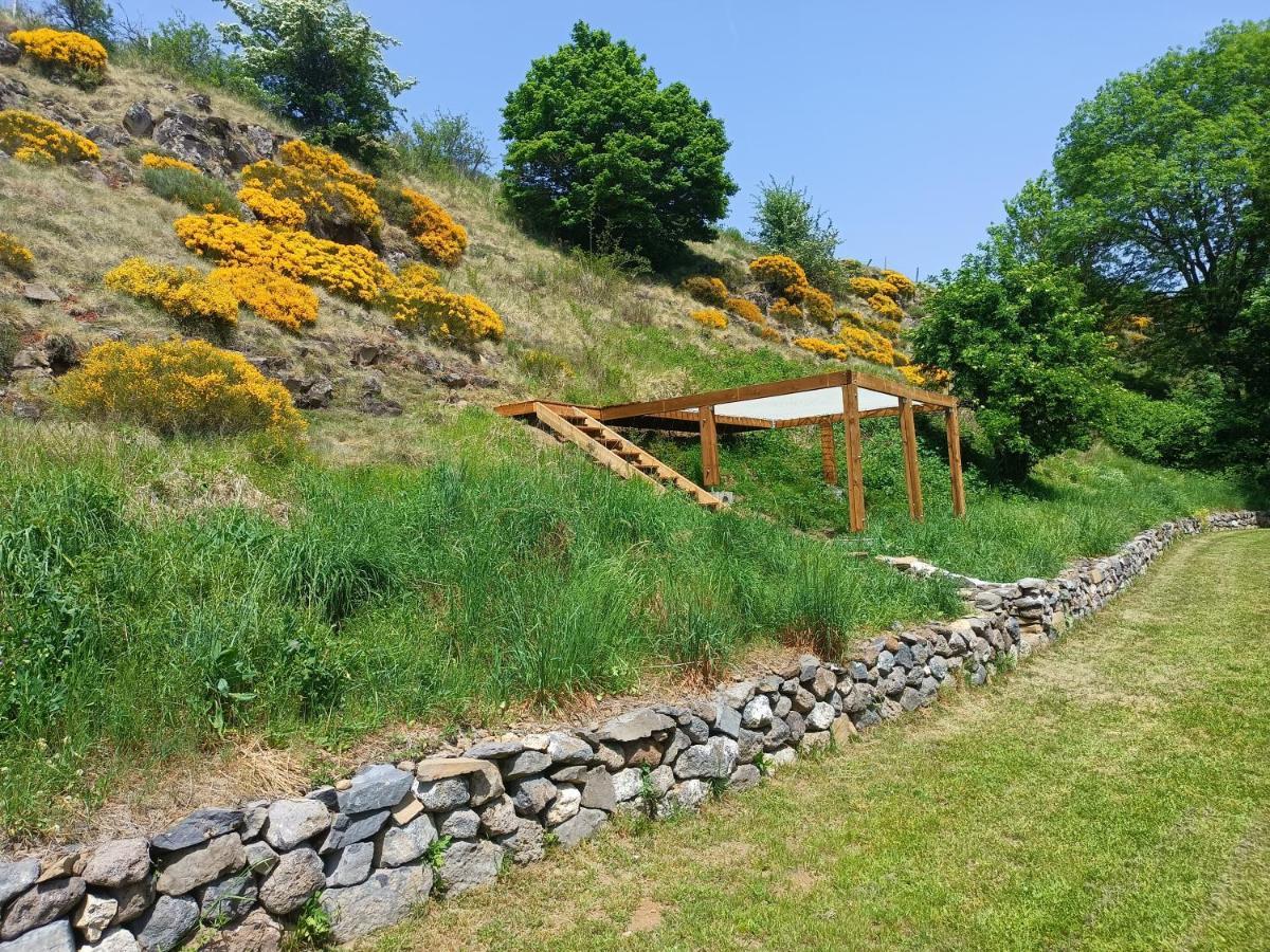 Arlempdes Maison D'Architecte En Pleine Nature מראה חיצוני תמונה
